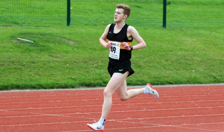 Evan Grime Sets New U17 1500m Record