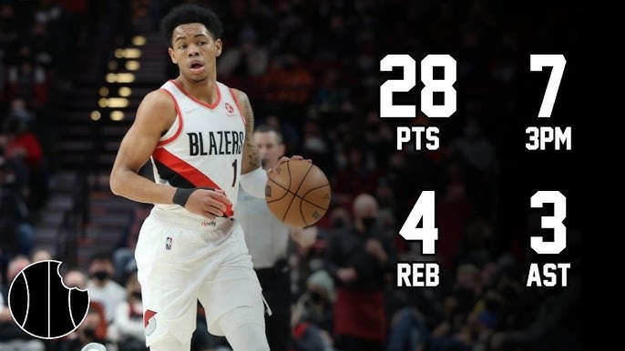 Blazers` Simmons Shines in Win Over Heat