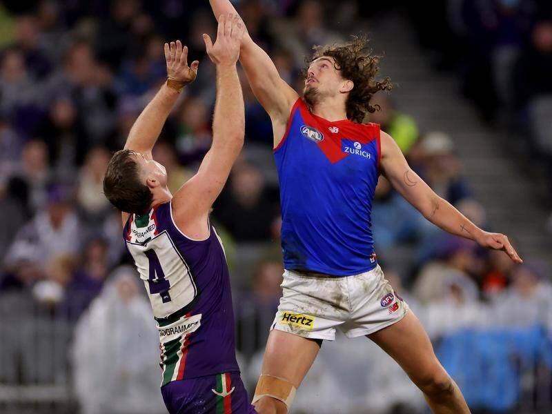 Fremantle`s Darcy Shines in 2025 Pre-Season Updates