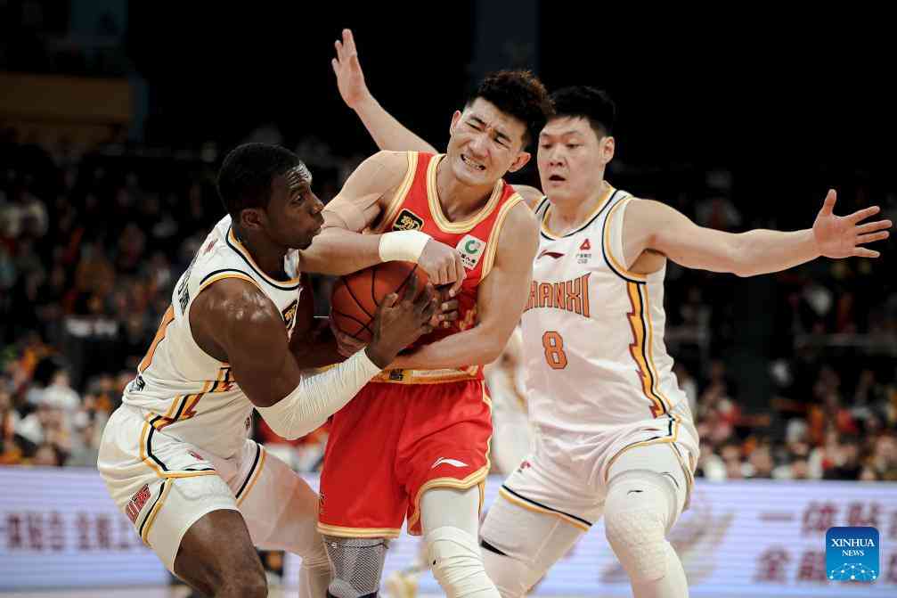 浙江广厦 Lions 连续获胜,马布里遭遇指控