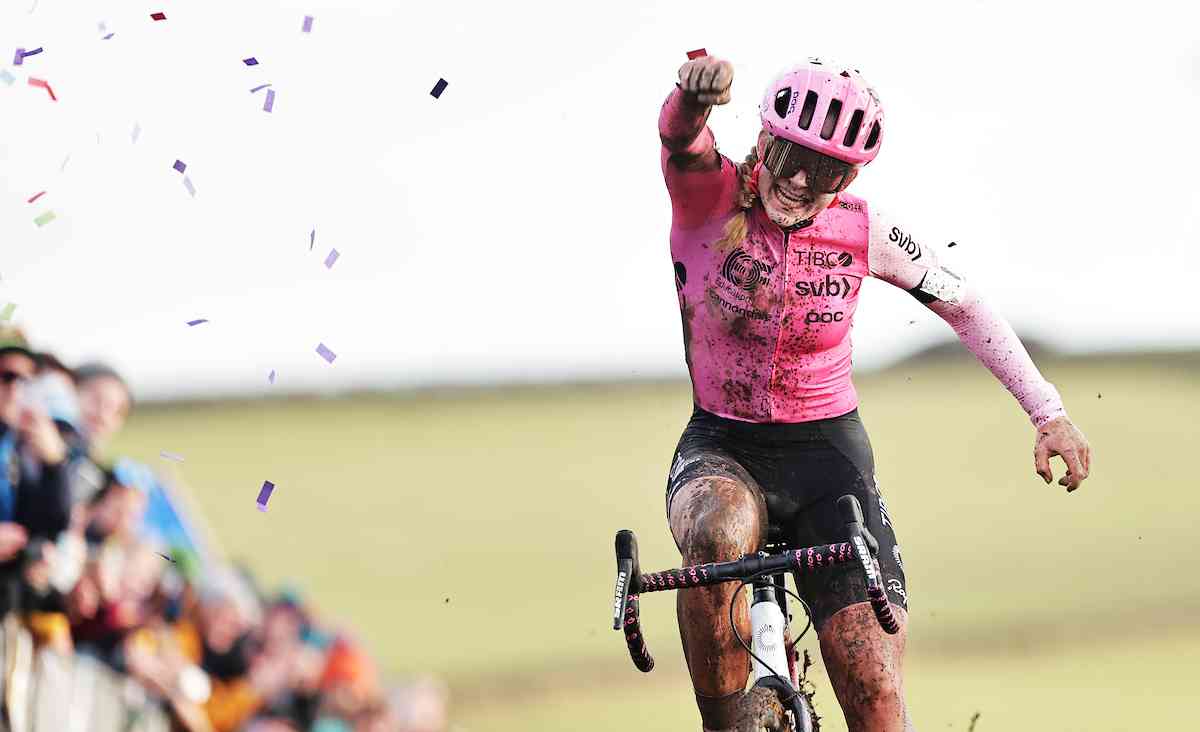 Zoe Backstedt Defends Title at 2025 Cyclo-cross Worlds