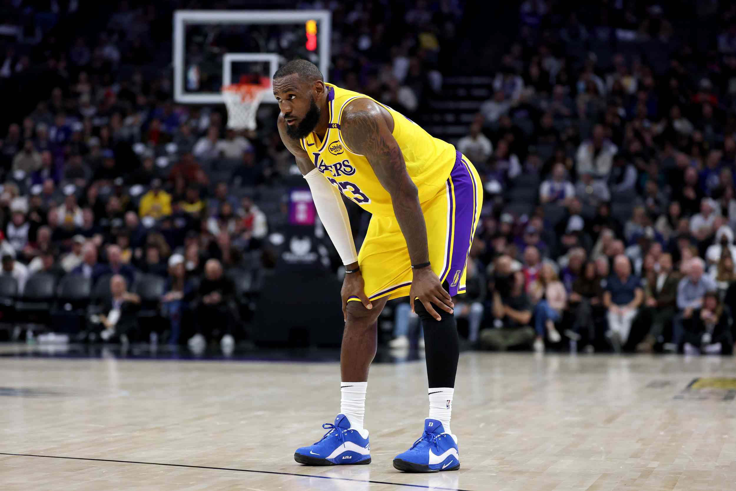 LeBron Stays with Lakers Amid Doncic Trade Buzz