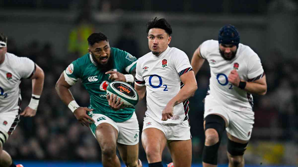 England`s Smith Duo Set for France Clash