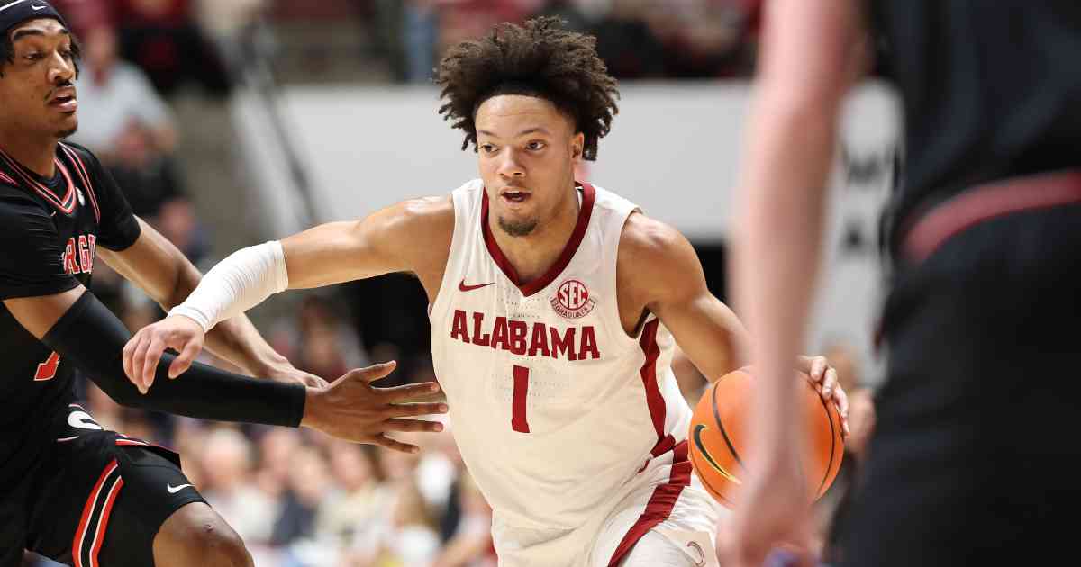 Mark Sears Shines in Alabama`s SEC Victory Over Arkansas