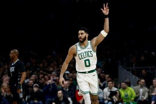 Celtics` Tatum Shines in Win Over Spurs