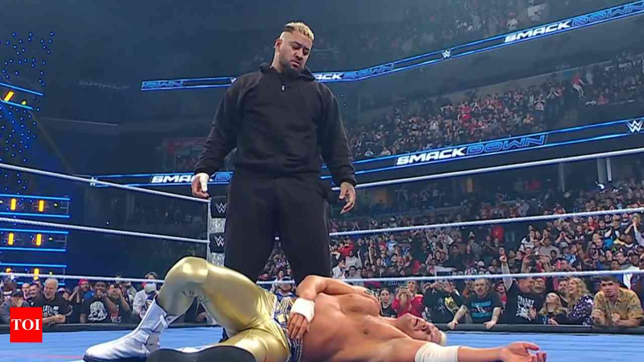 Triple Threat Showdown at WWE SmackDown