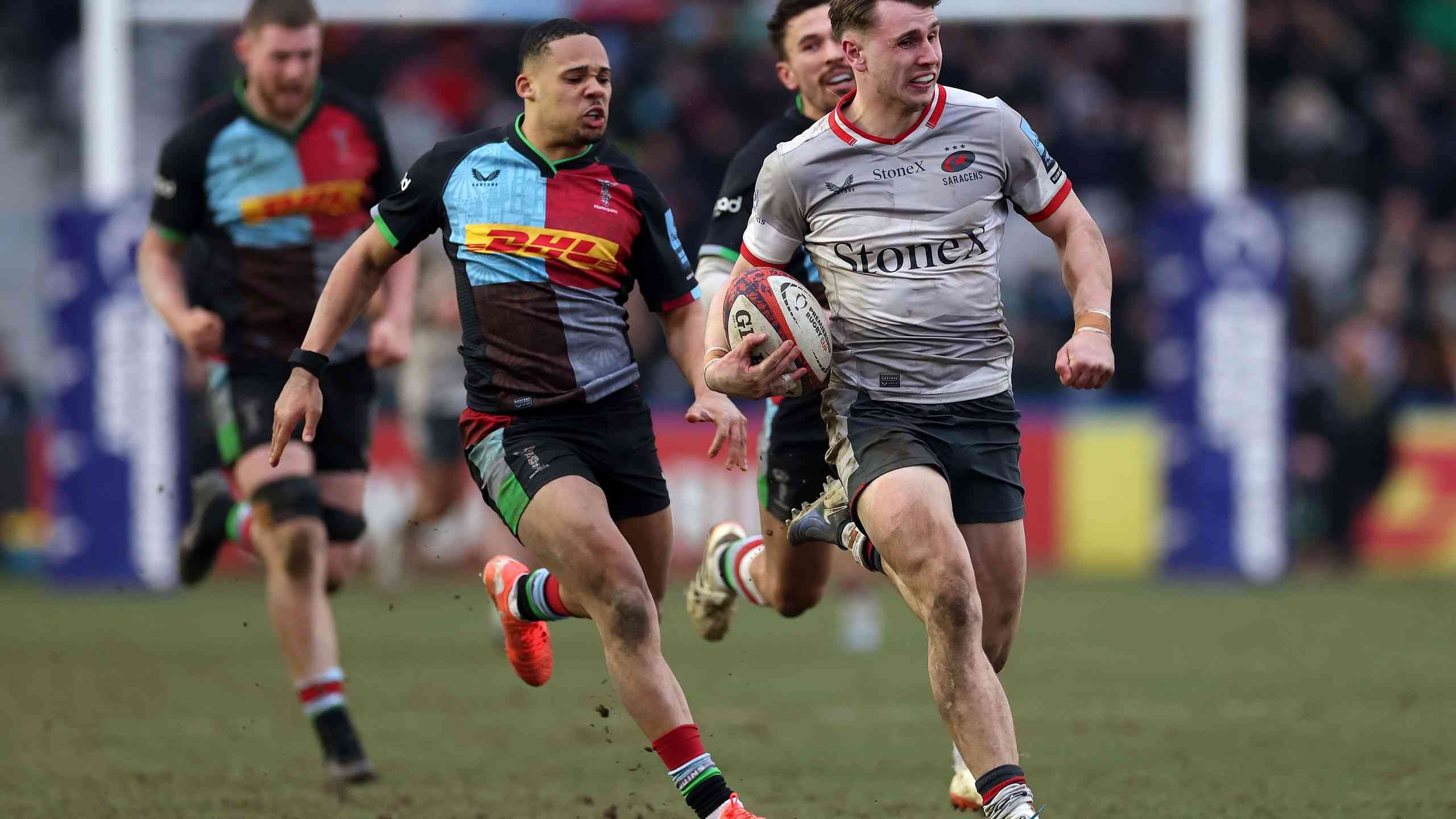Saracens Triumph in Thrilling London Derby