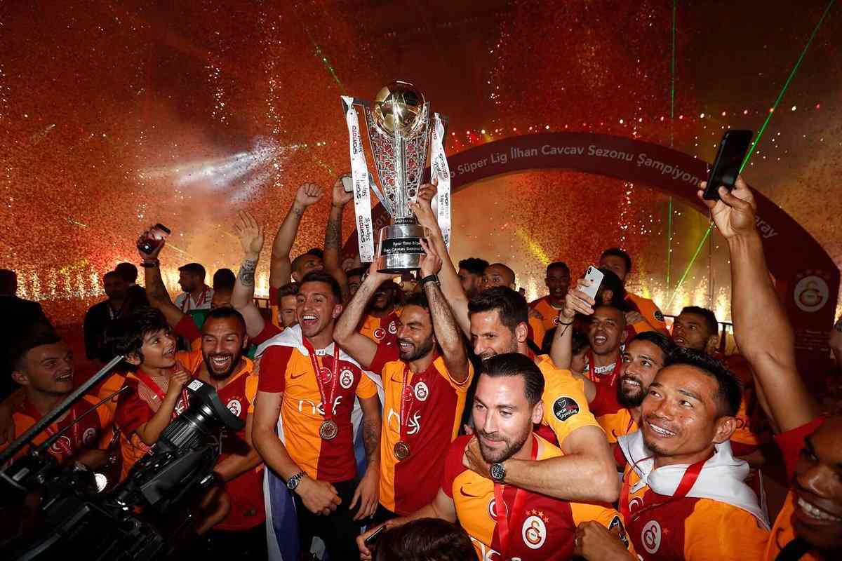 Galatasaray, Süper Lig`de Rizespor`u Bekliyor