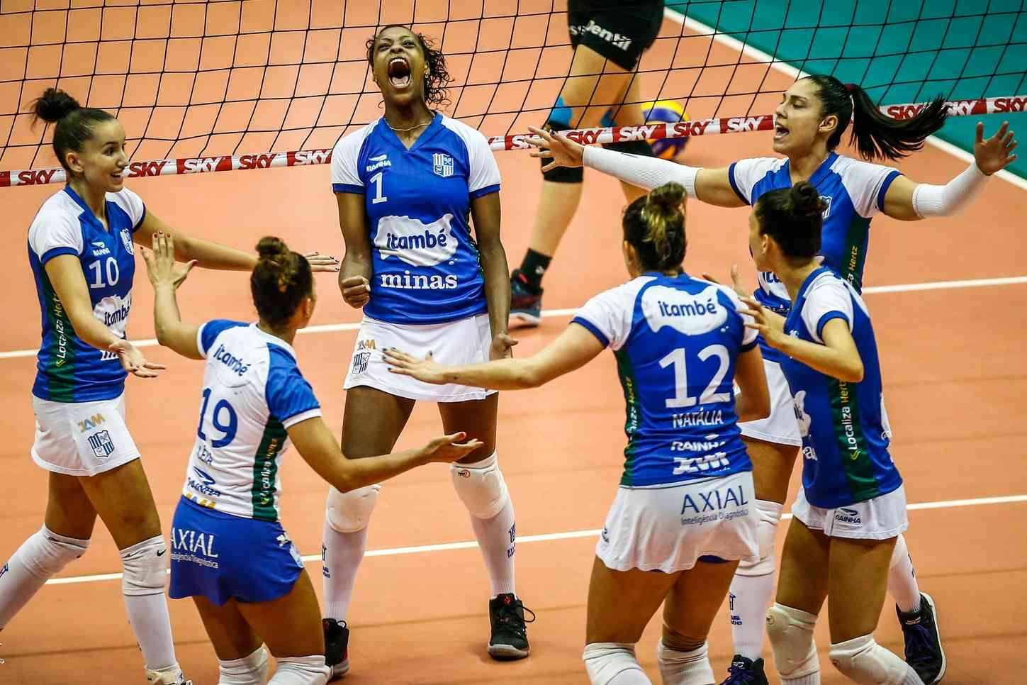 Minas (F) brilha na Superliga Feminina de Voleibol