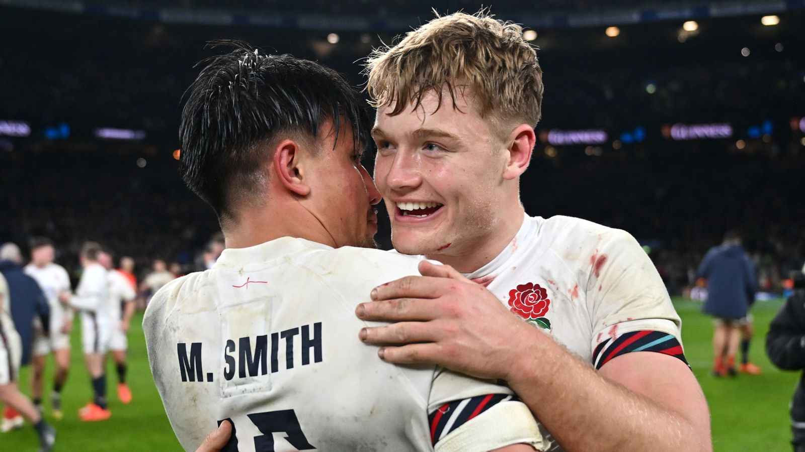 England`s Fly-Half Dilemma Ahead of Calcutta Cup Clash