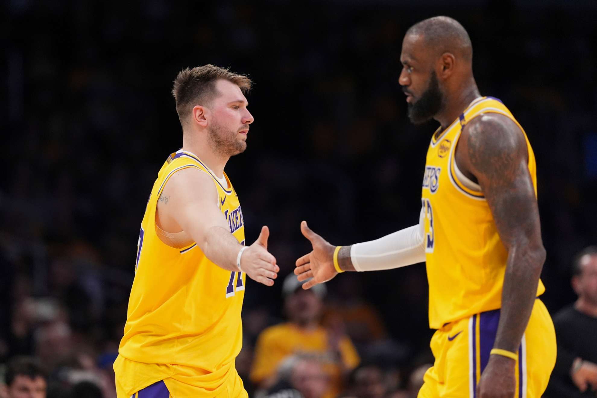 LeBron Shines as Lakers Beat Blazers, Doncic Adjusts