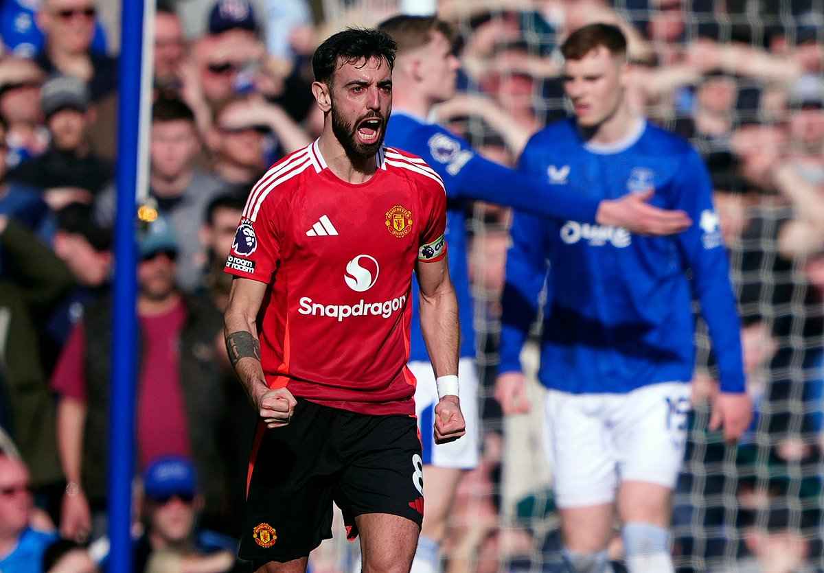 Everton and United Share Spoils in Thrilling Draw