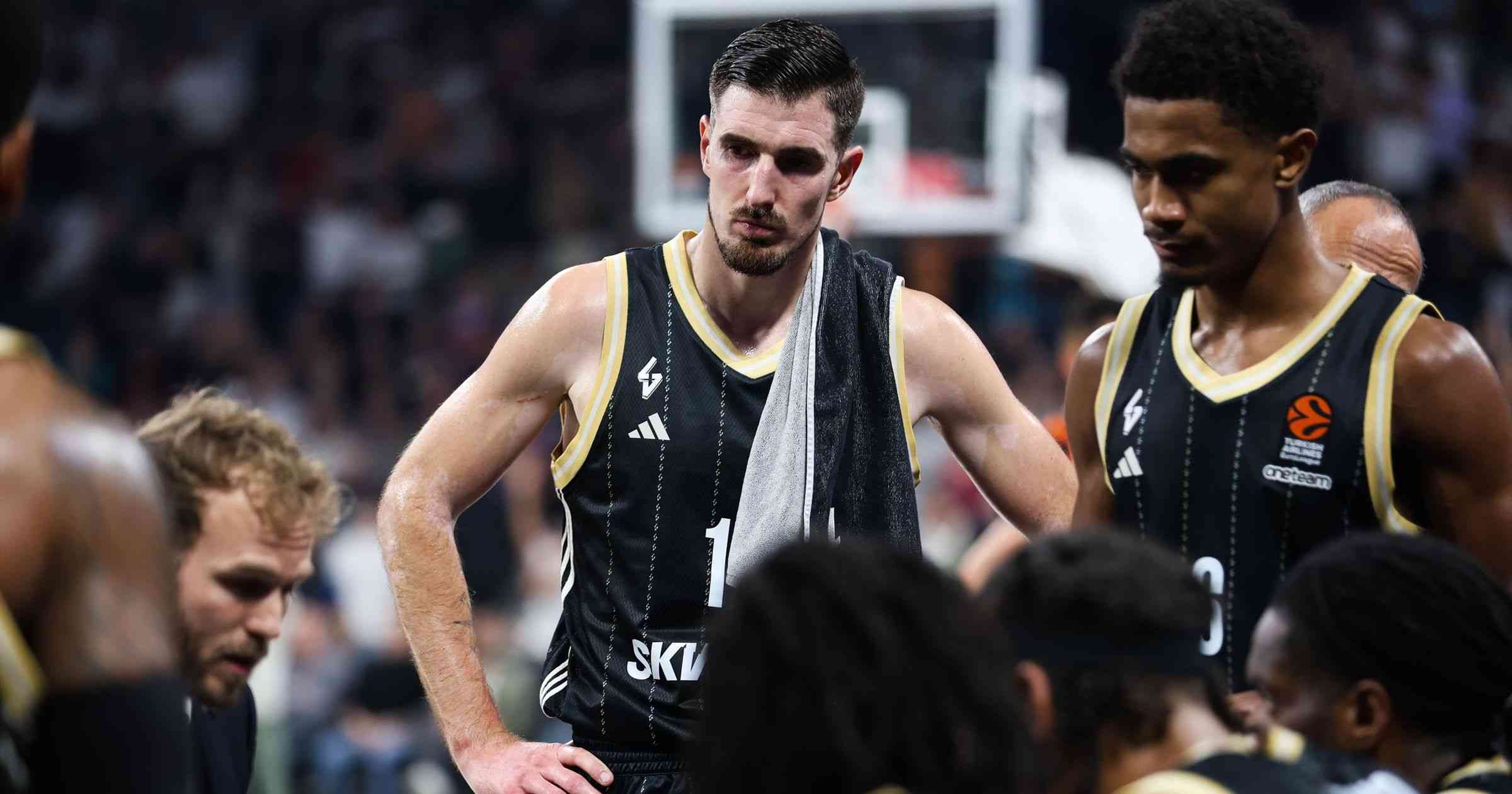 Asvel chute face au Maccabi, De Colo brille