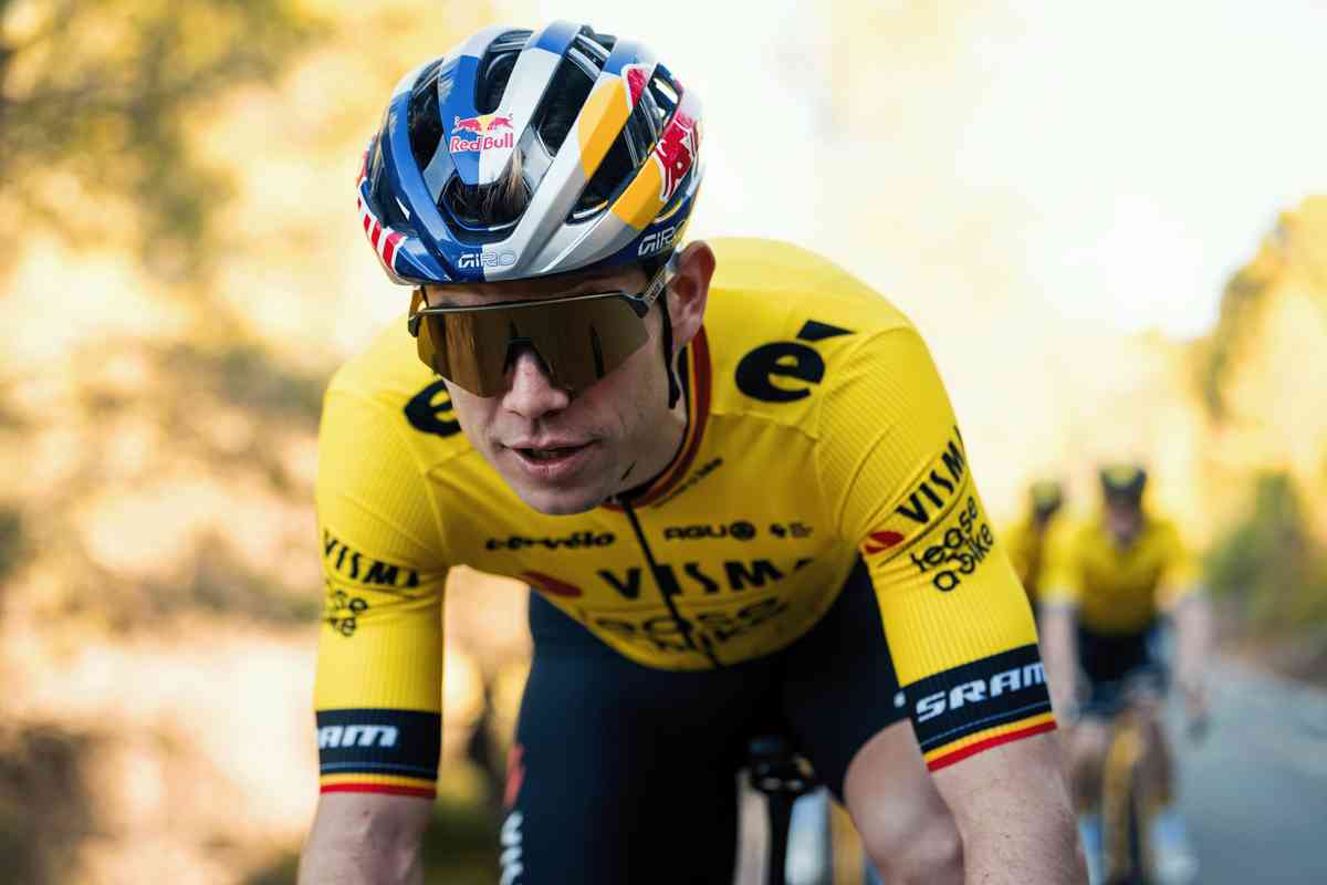 Omloop Het Nieuwsblad 2025 : Wout van Aert en vedette