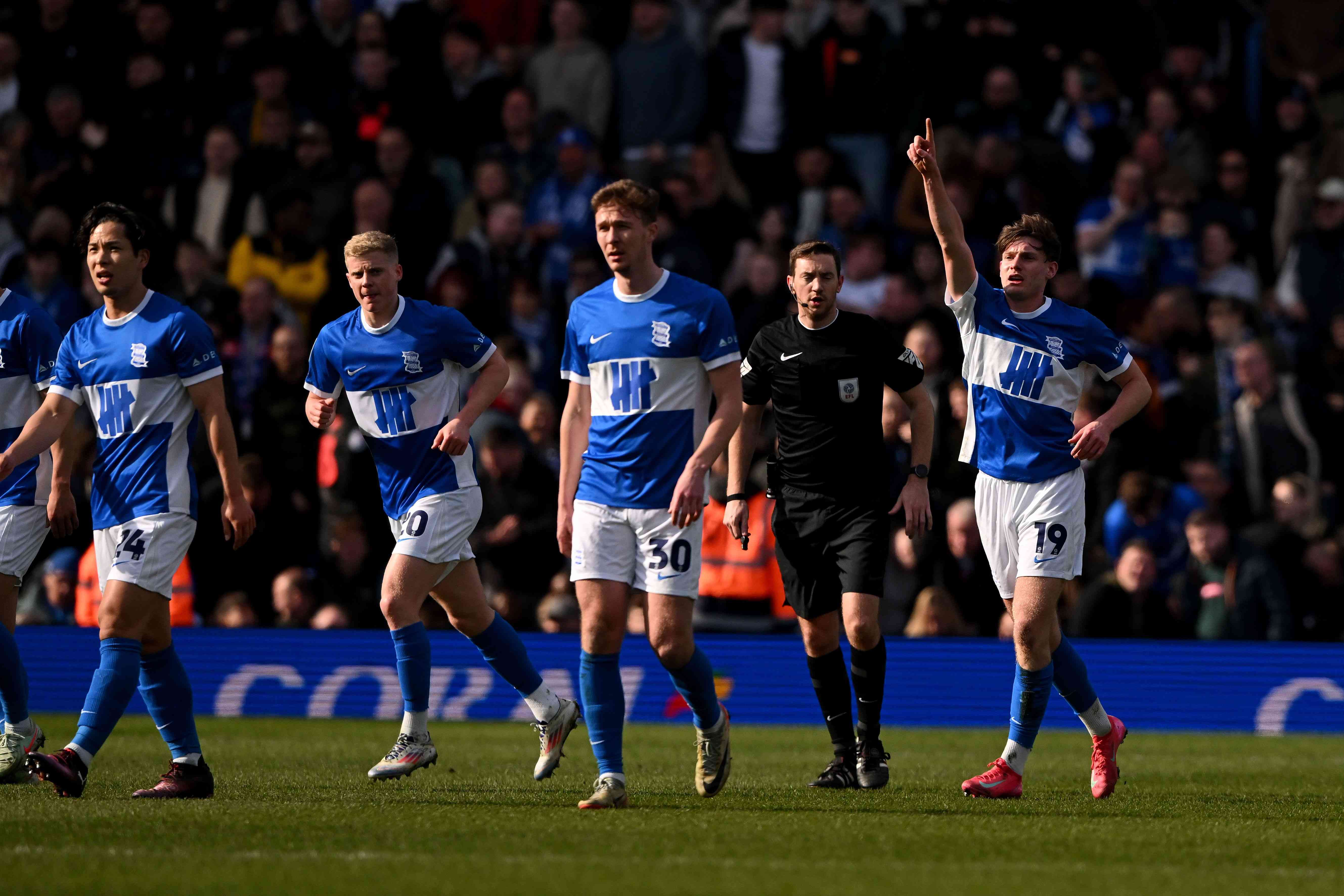 Birmingham City Dominates EFL League One Standings