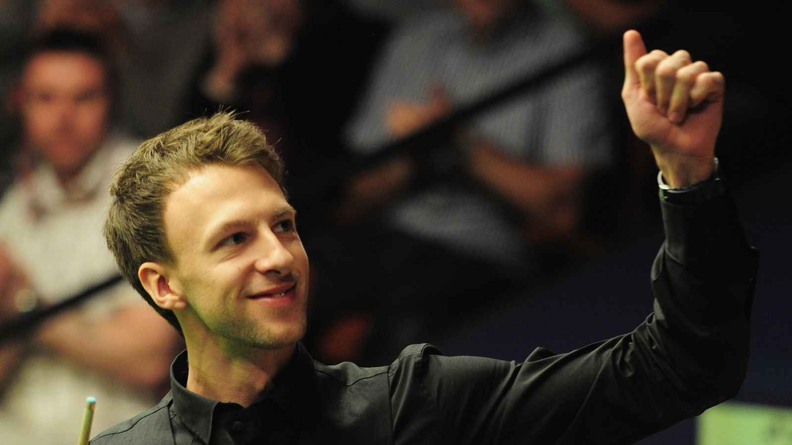 Judd Trump Leads at World Snooker Grand Prix 2025