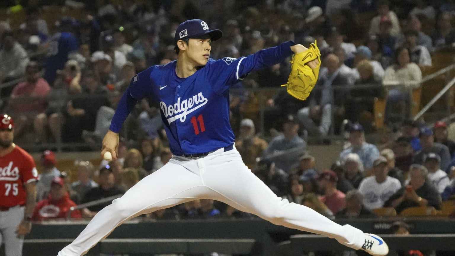 Sasaki Shines in Dodgers Spring Training Debut