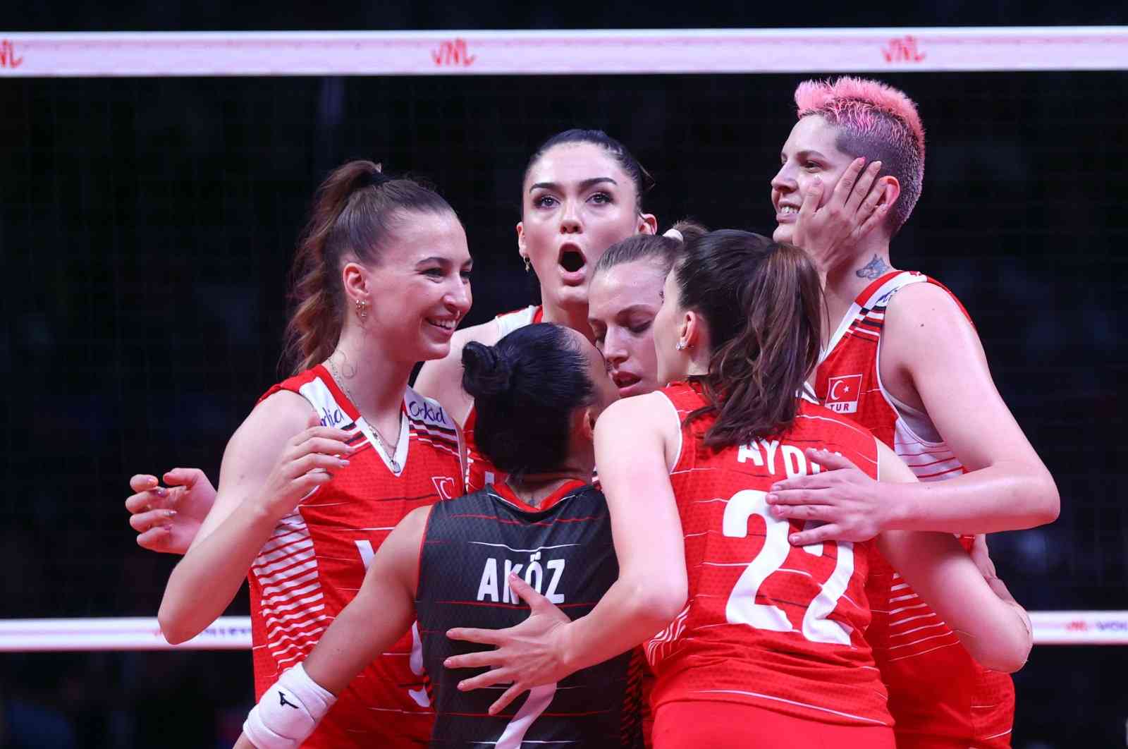 Aydın B.B. Voleybolda Blokta Zirveye Yerleşti