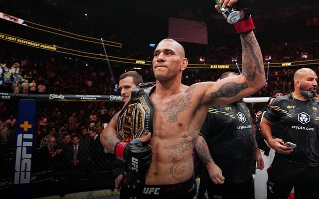 Poatan defende título no UFC 313 em Las Vegas