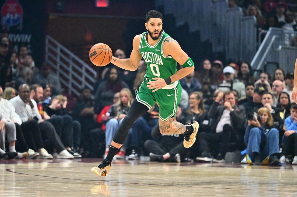 Celtics Triumph as Tatum Shines Against Lakers