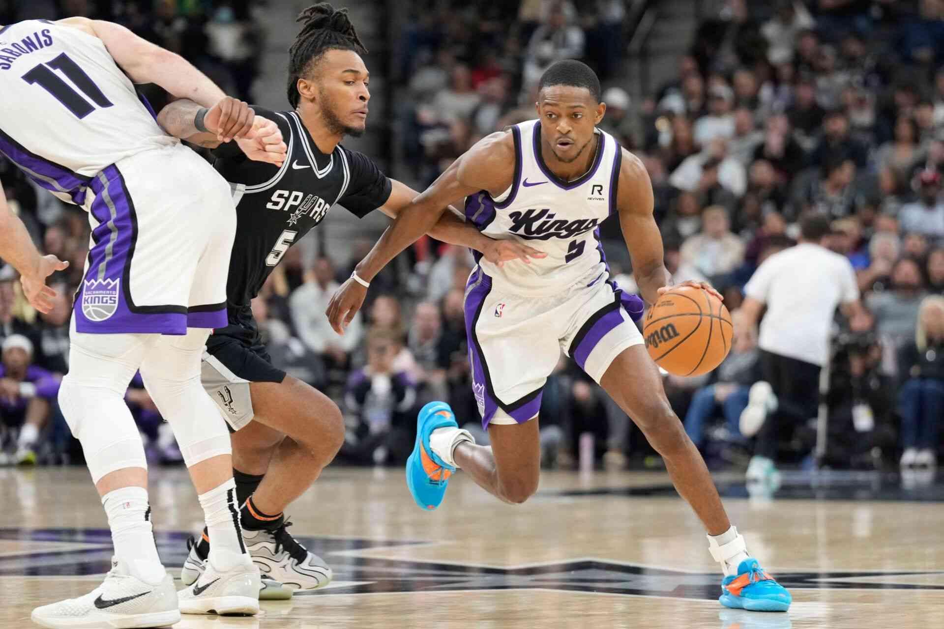 De`Aaron Fox Trade Rumors: Potential Move to Spurs