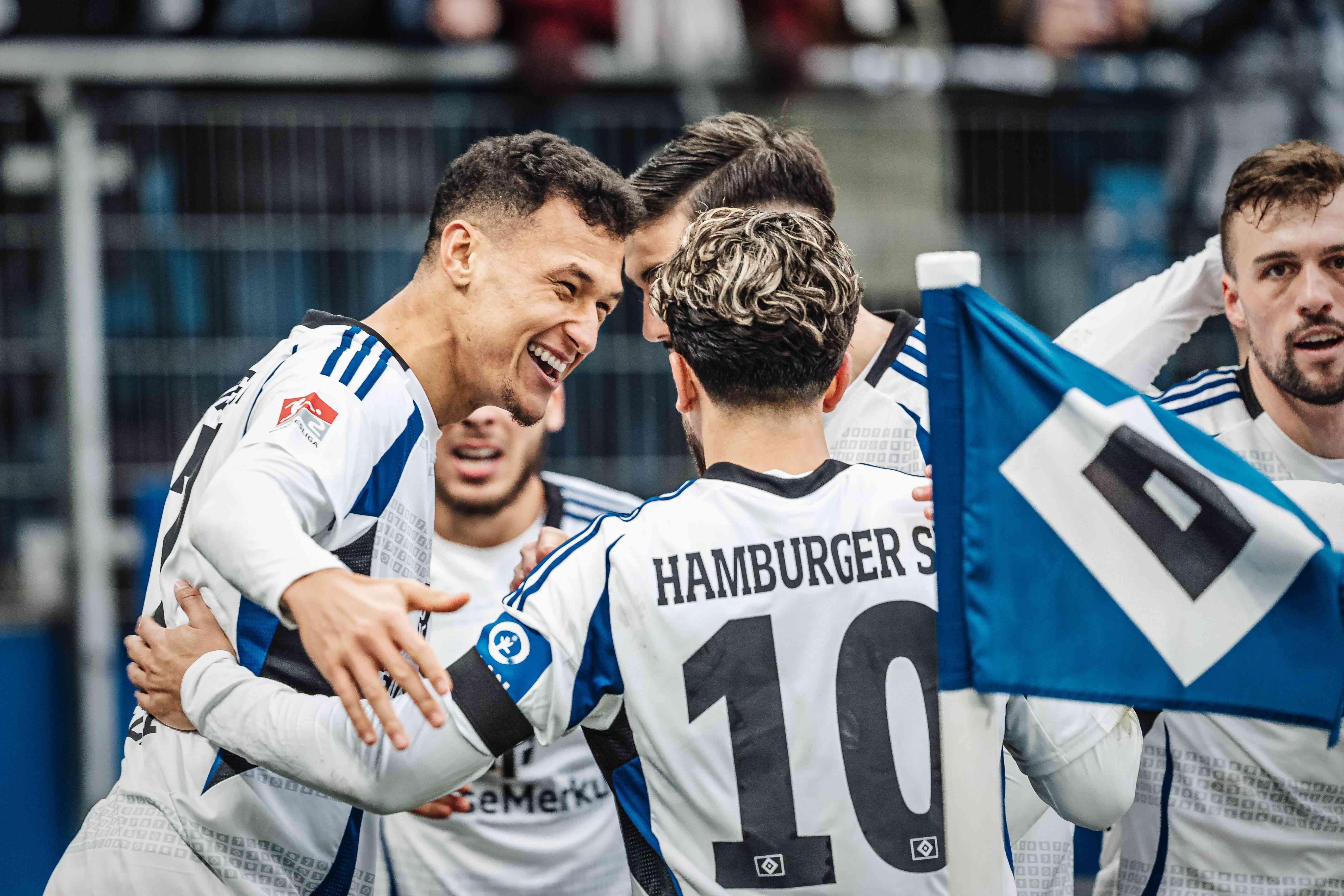 HSV führt die 2. Bundesliga mit starkem Team