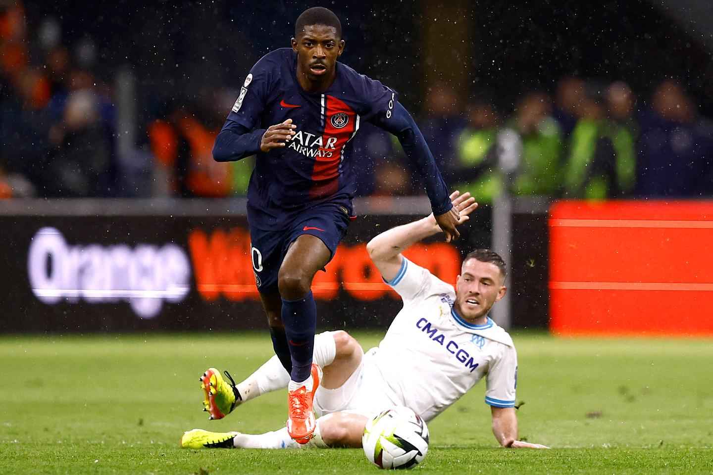 Clash des fans : Dembélé entre Barça et PSG