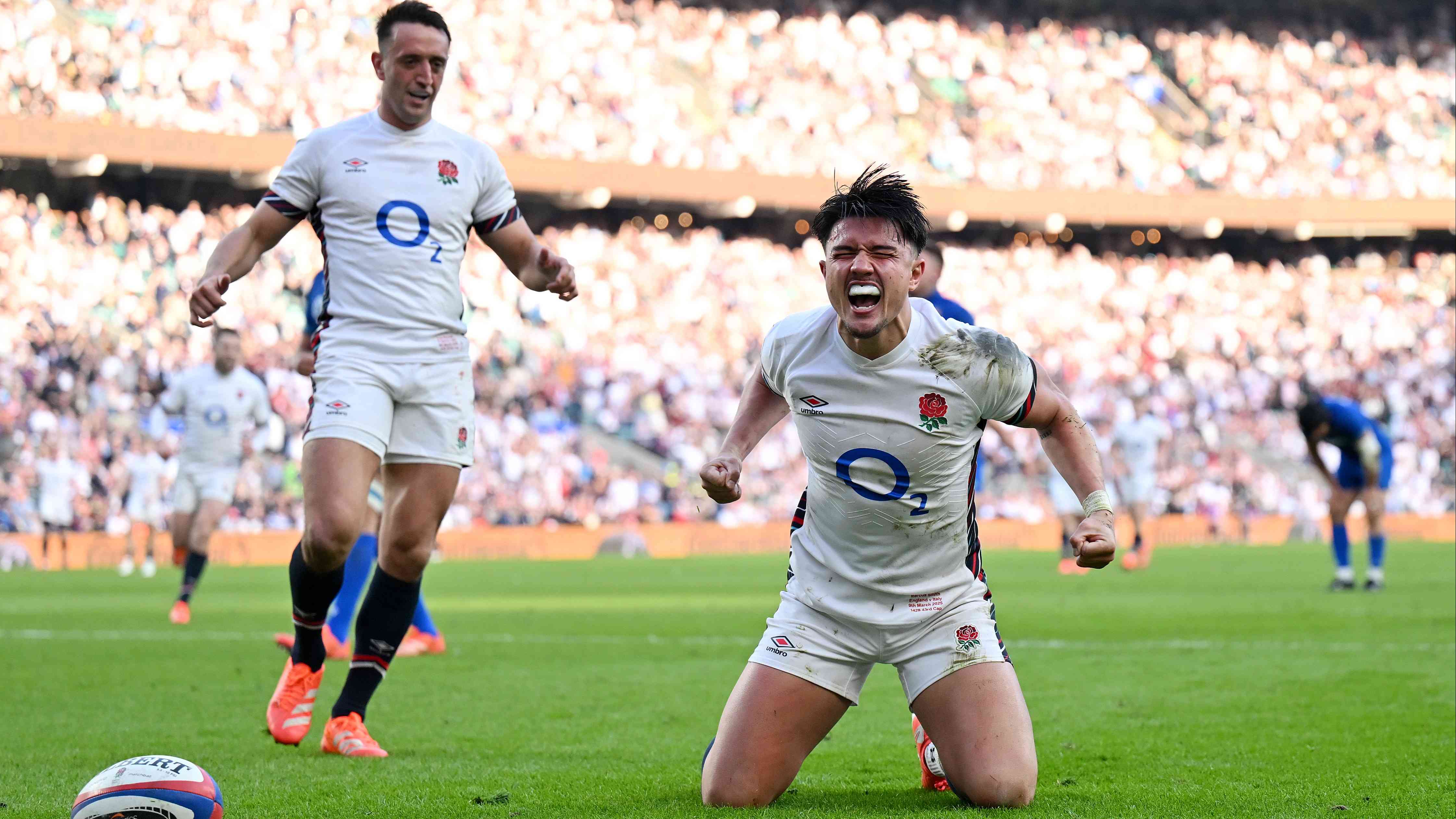 England`s Red Roses Dominate Italy in Six Nations Opener