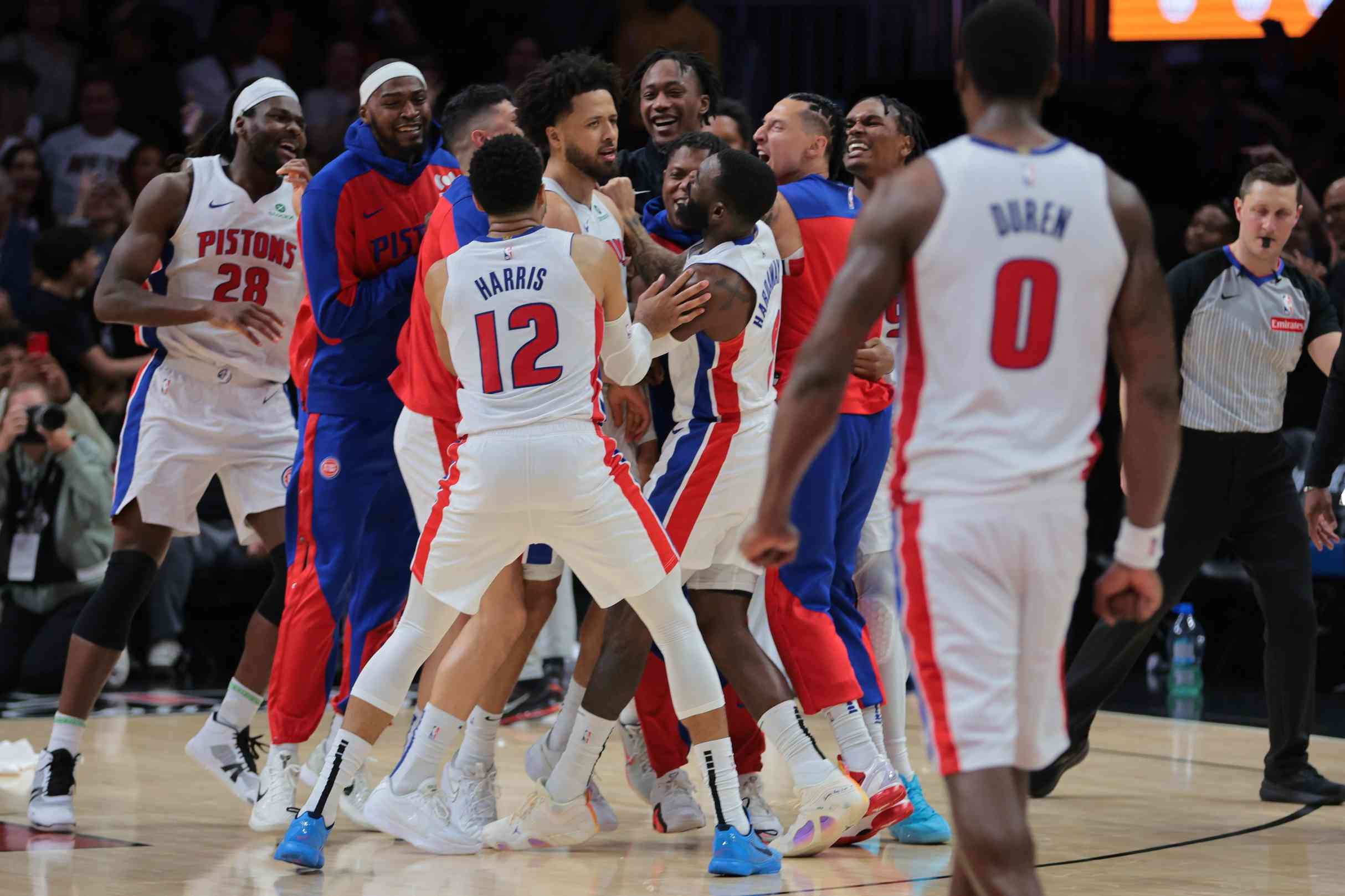 Pistons e Wiggins brilham na NBA