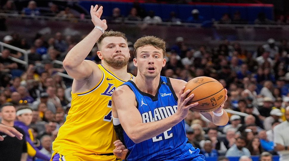 Magic et Wagner brillent contre les Lakers