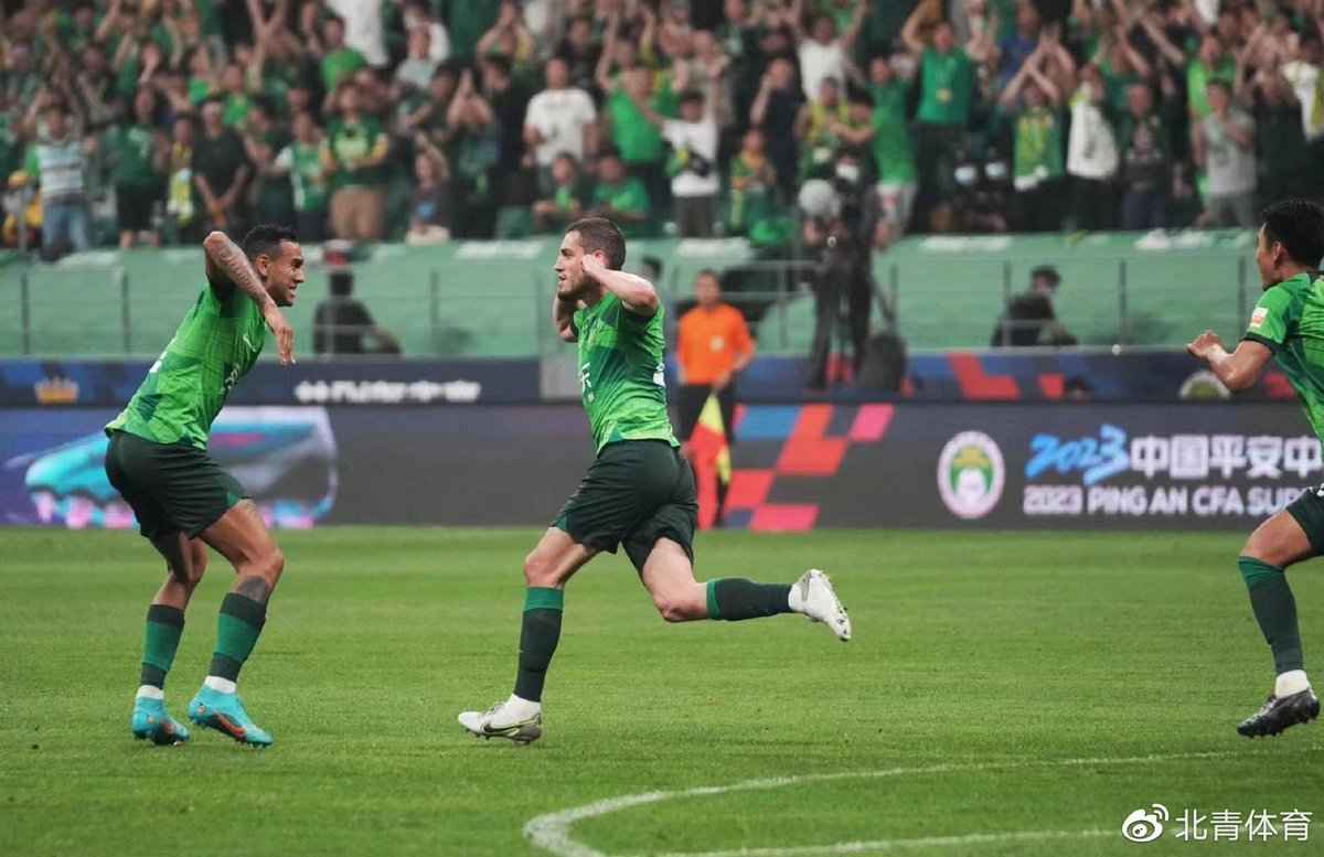国安6-1大胜泰山,VAR判罚引争议