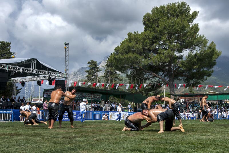 Kemer Belediyesi Pehlivanı Üçüncü Oldu