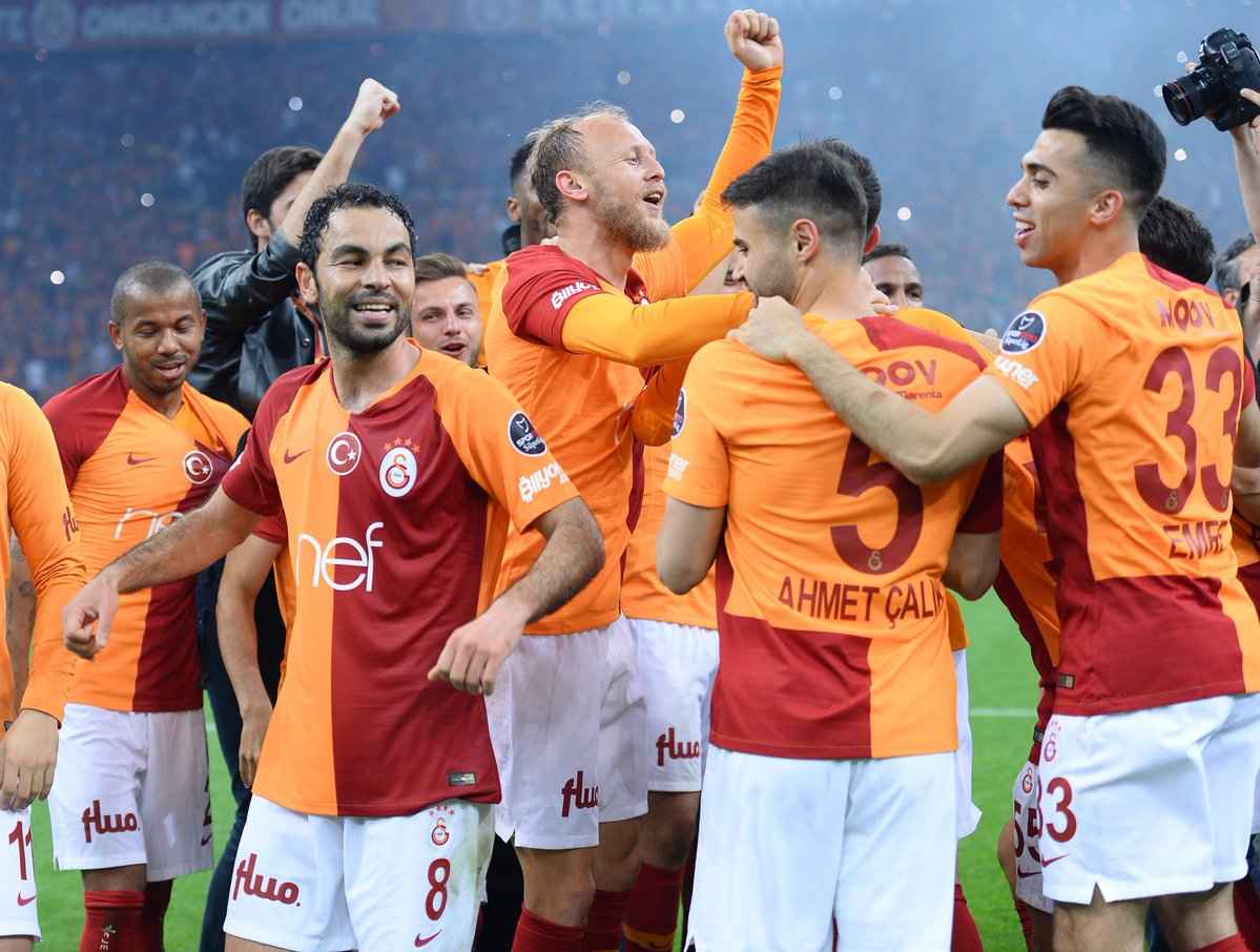 Galatasaray Lider, İsmail Köybaşı Sakatlandı
