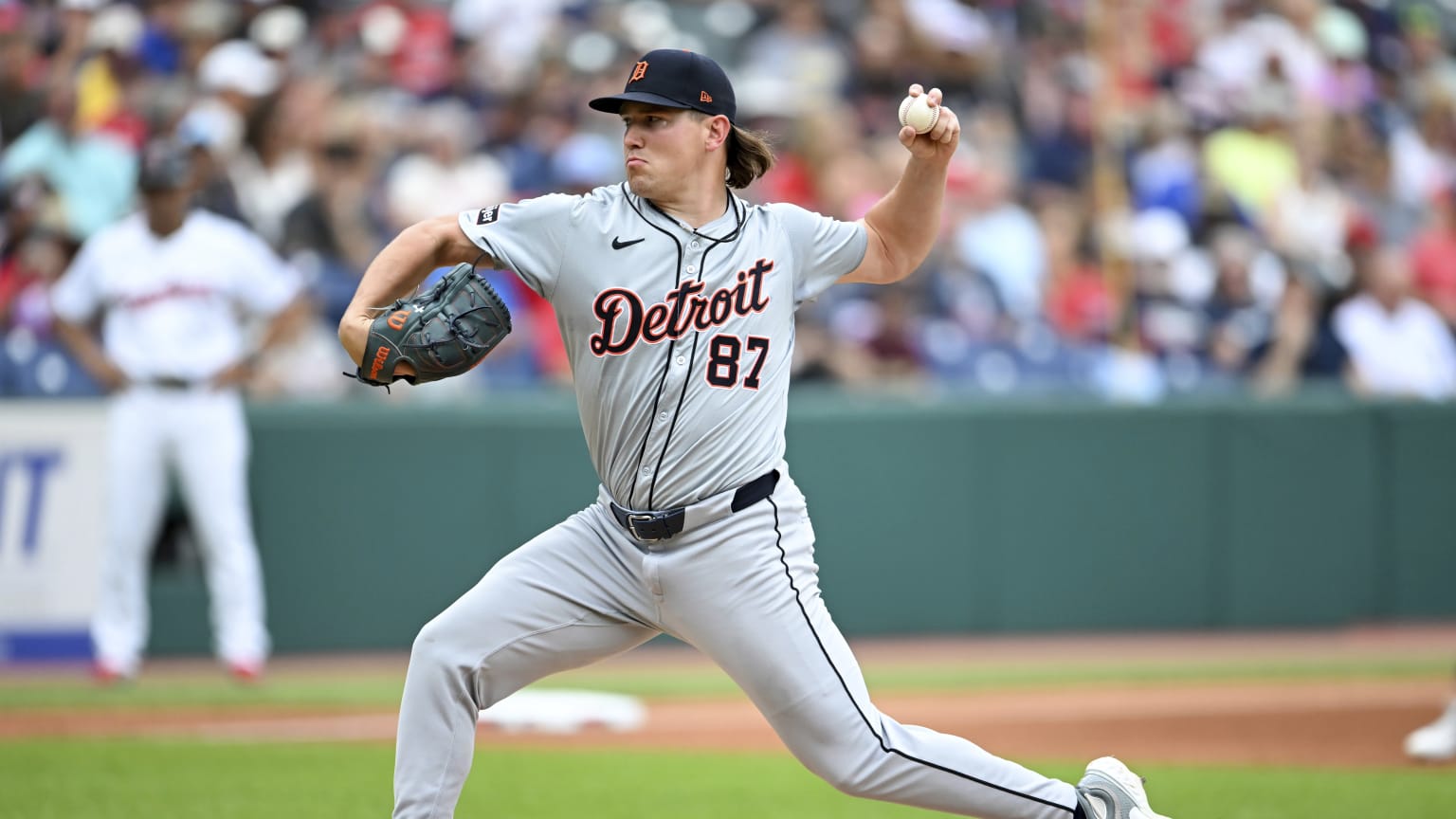 Tigers` Holton Shines in 7-0 Win Over Astros