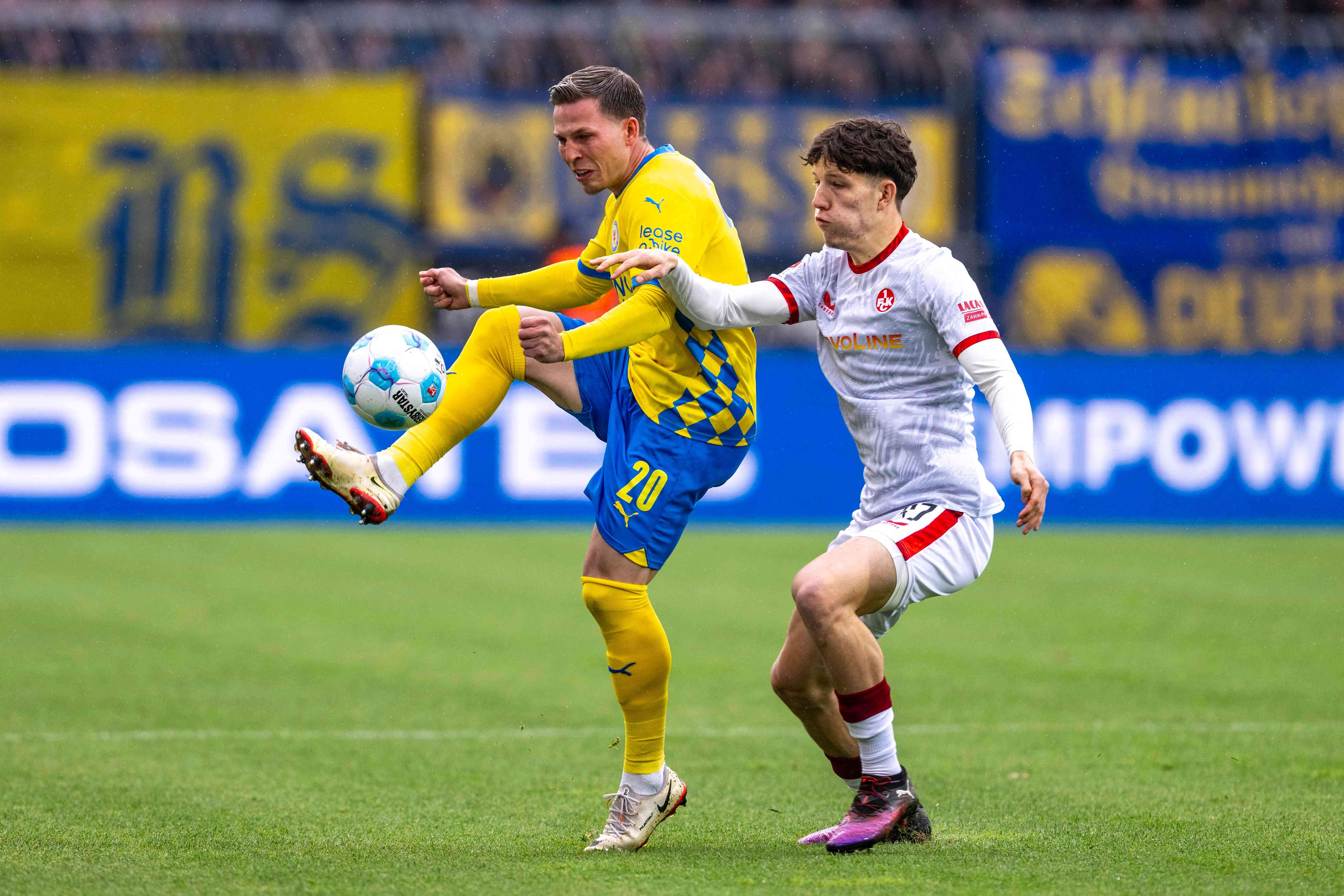 Eintracht Braunschweig führt die 2. Bundesliga an