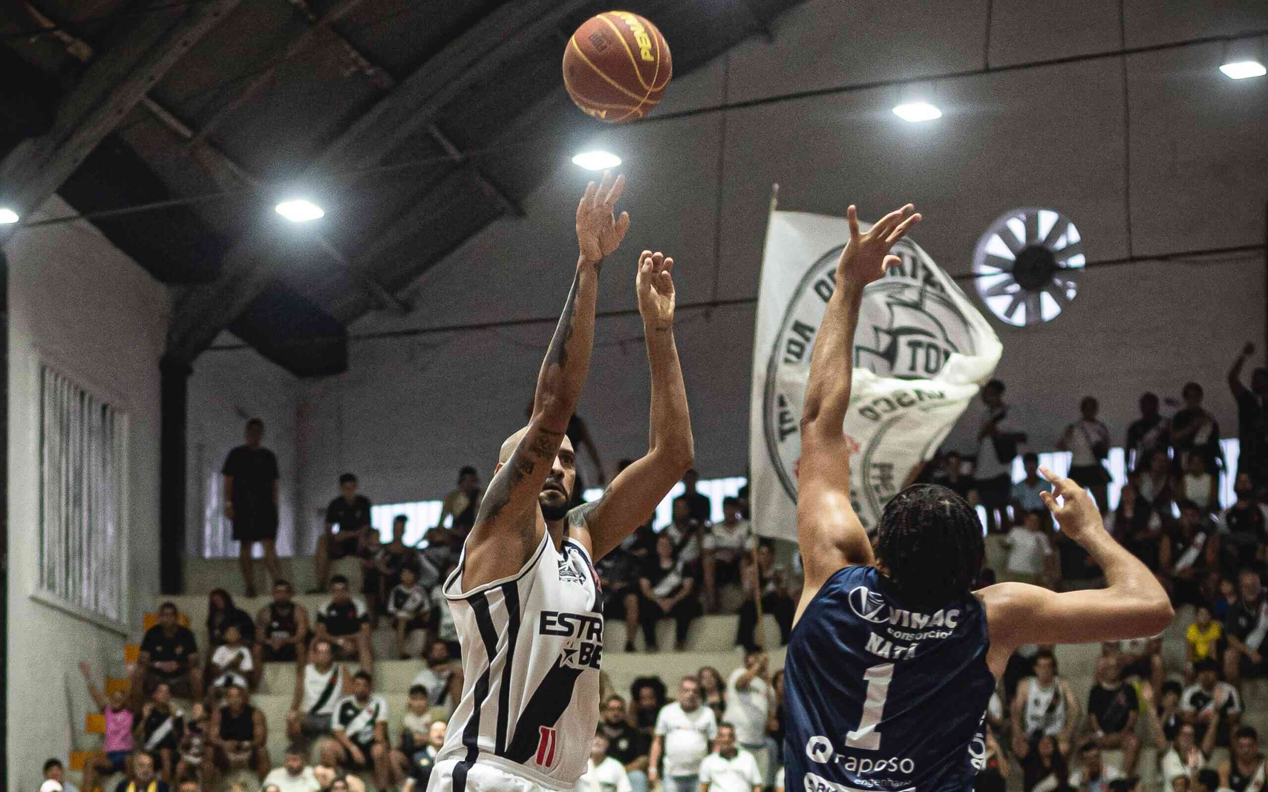 Vasco avança no NBB após vencer São José