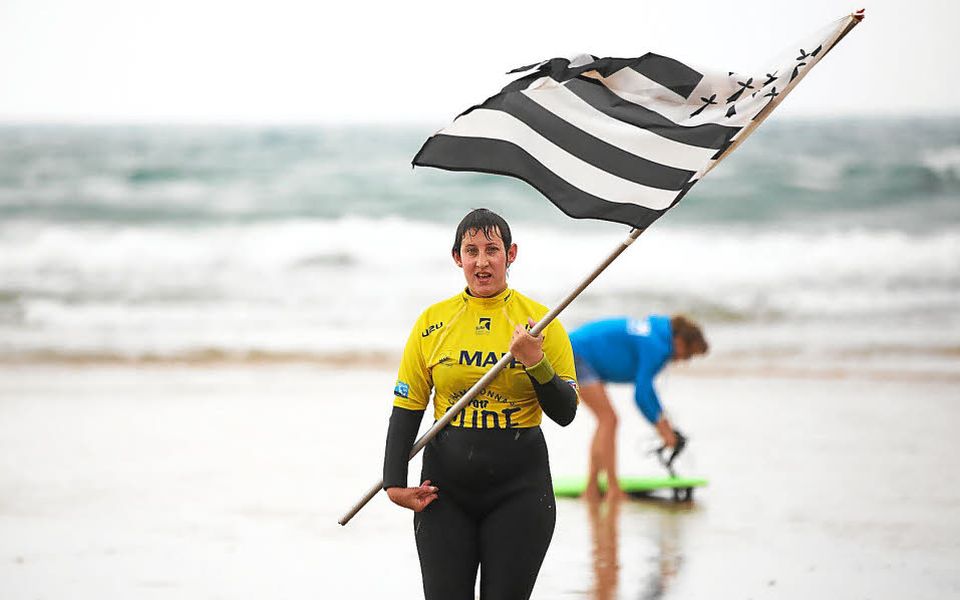 Héloïse Lauriol brille au Parasurf à La Tremblade