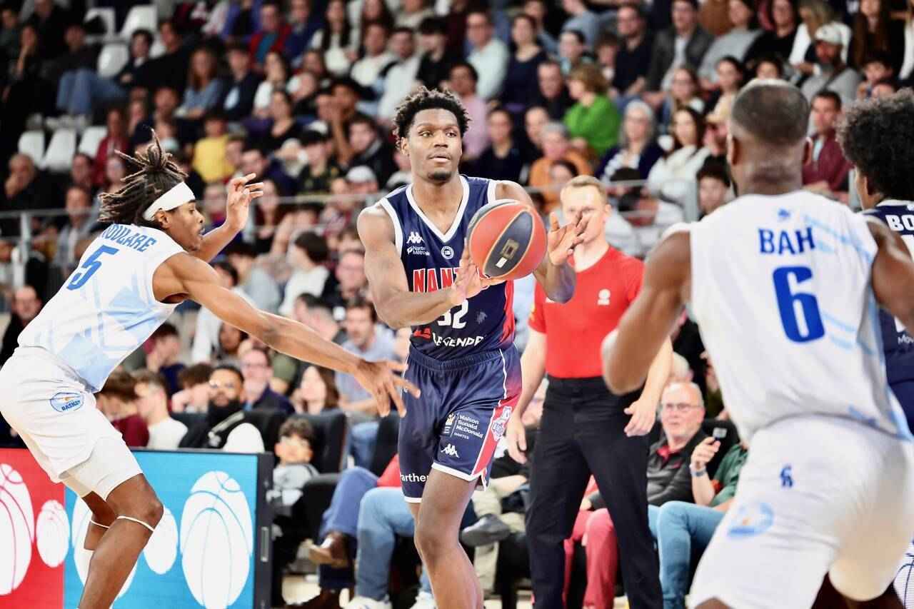 Roanne triomphe face à Nantes en Pro B