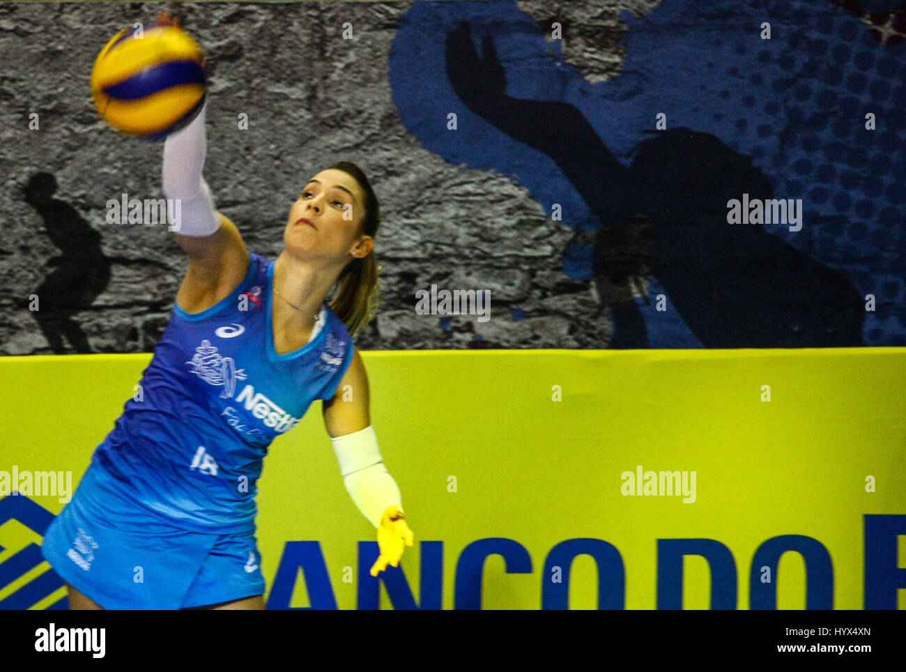 Osasco conquista a Superliga com Camila Brait em destaque