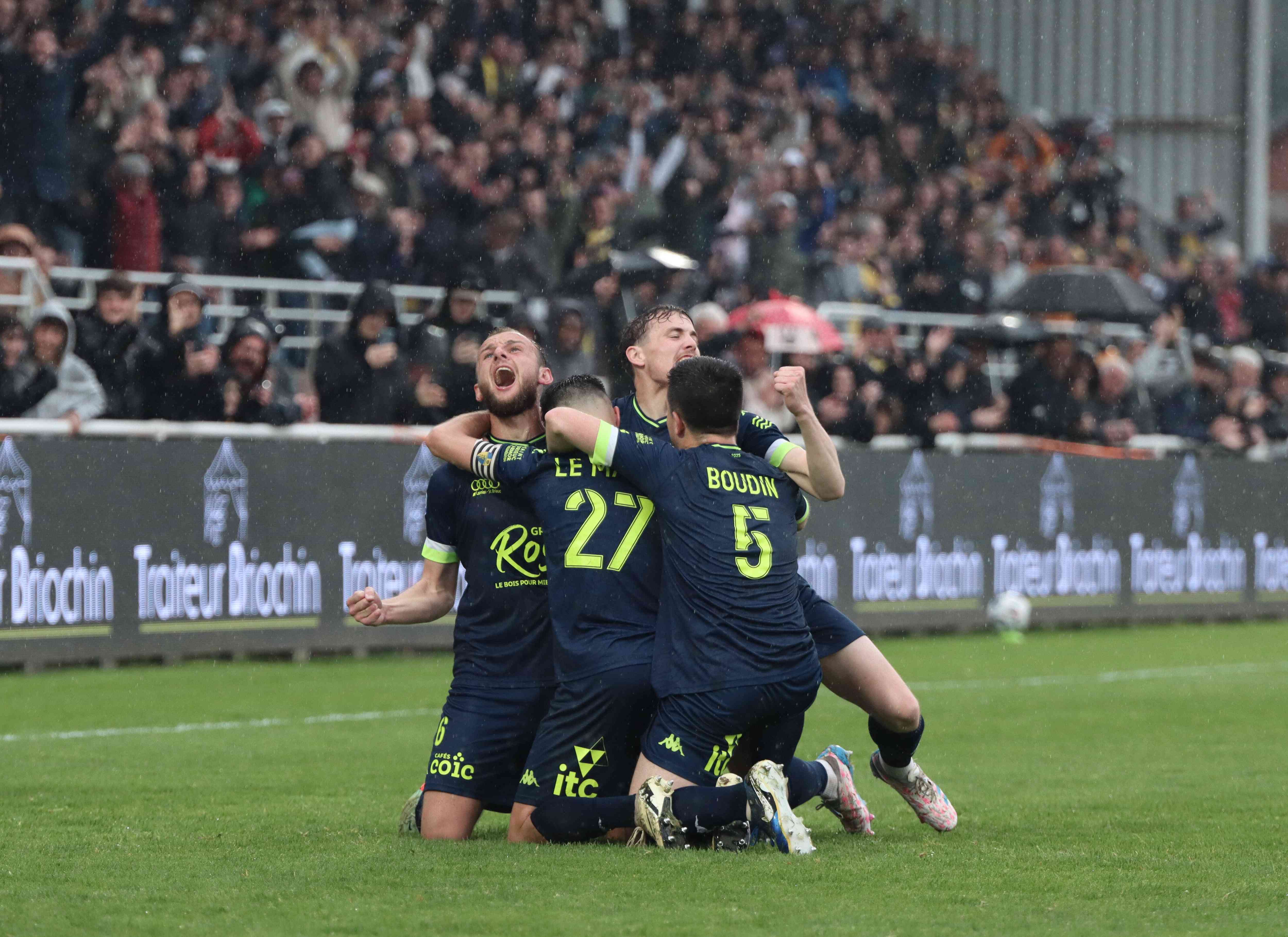 Stade Briochin domine la Nationale 2 Groupe B