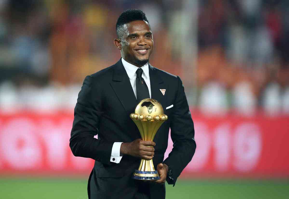 Eto`o, Président et soutien à Akono
