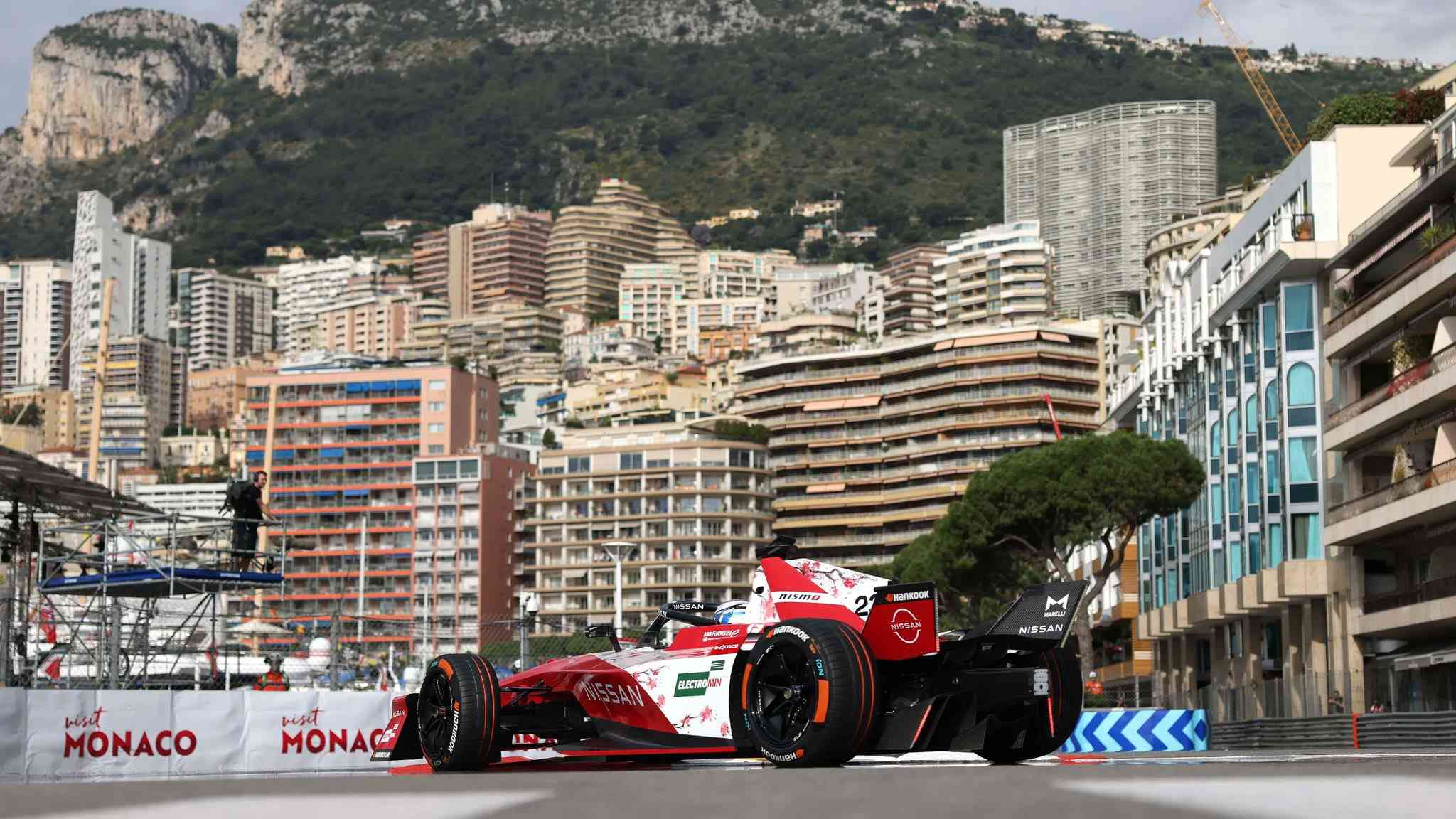 Rowland triomphe au Monaco E-Prix 2025