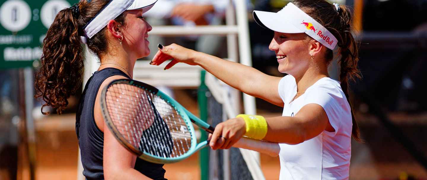 Julia Stusek und Sonja Zhenikhova im Halbfinale