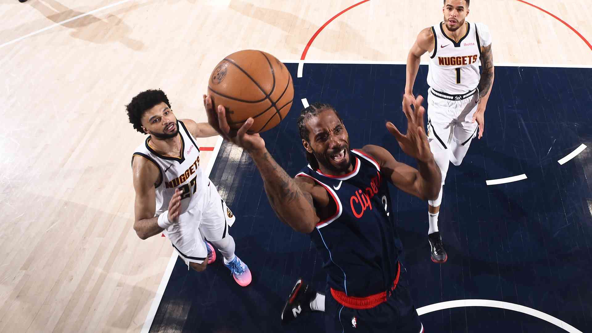 Nuggets đánh bại Clippers, Cavaliers quét sạch Heat