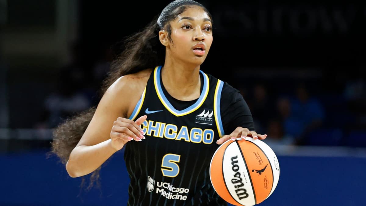 Sky Roster Shake-Up Ahead of WNBA 2025 Season