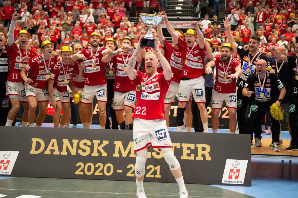 Aalborg Håndbold nærmer sig førstepladsen
