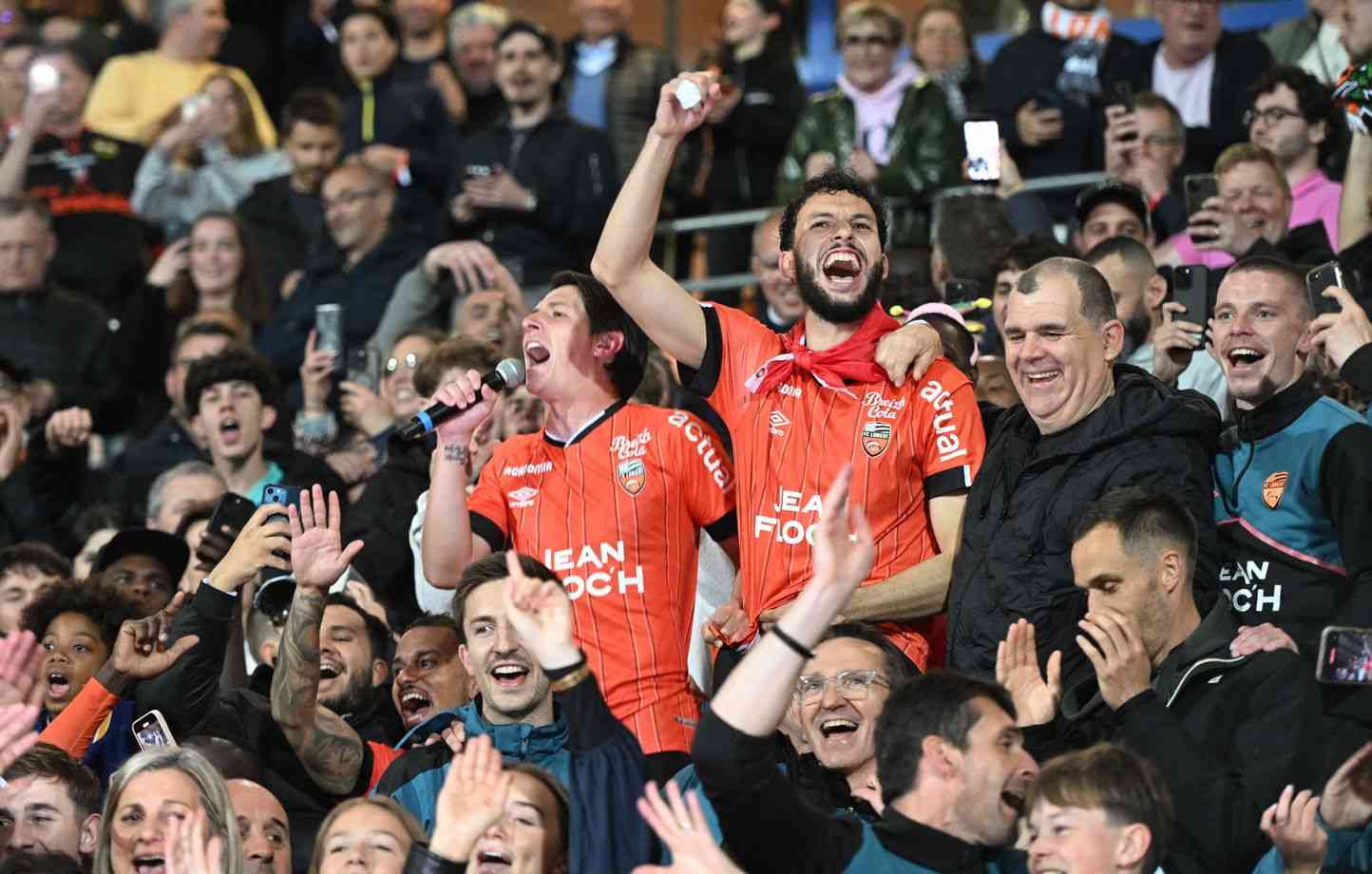 Lorient domine la Ligue 2 sans matchs récents