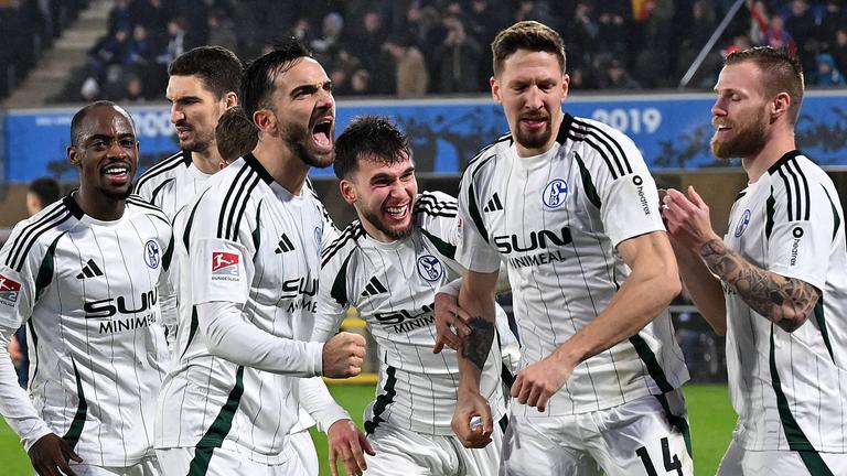 SC Paderborn überrascht Schalke in der 2. Bundesliga