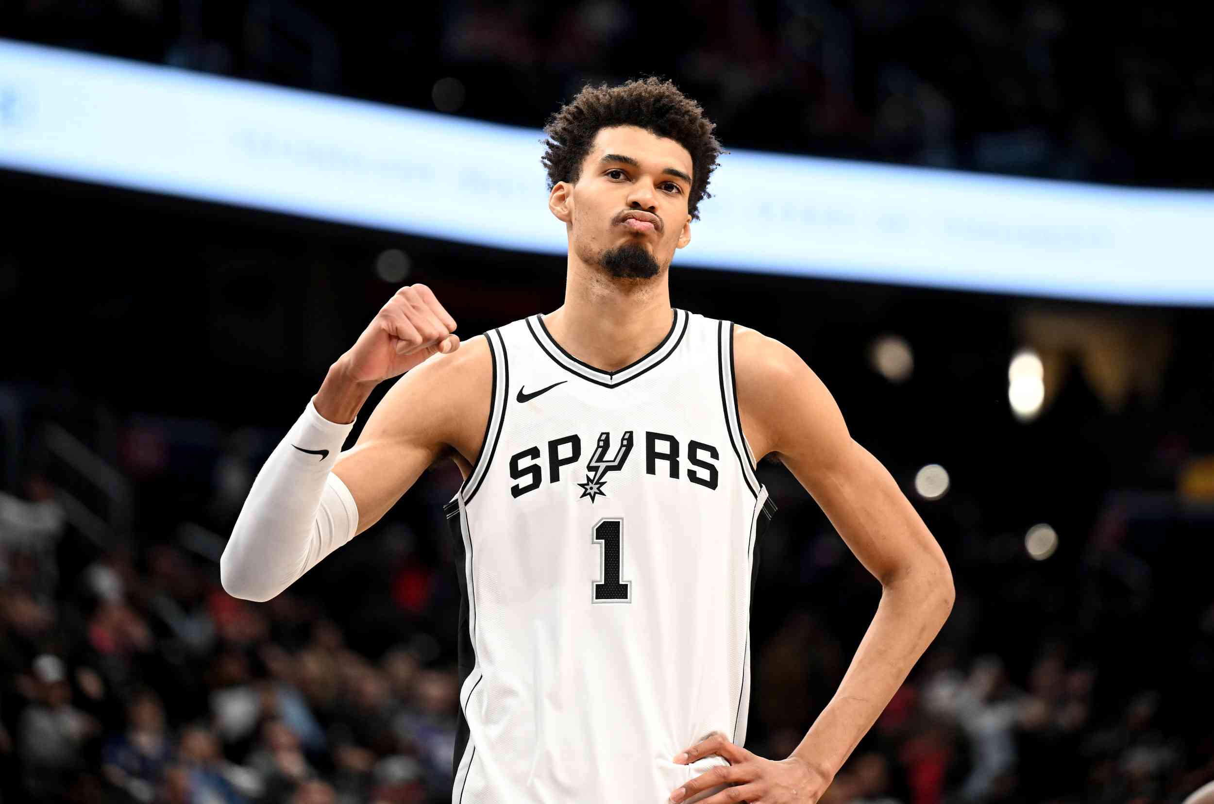 Spurs cherchent à renforcer l`équipe autour de Wemby