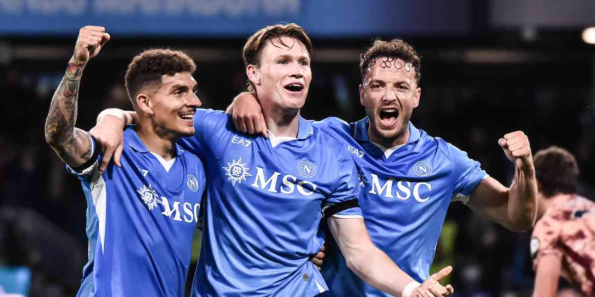 Napoli e Inter in vetta, Inter in finale di Champions